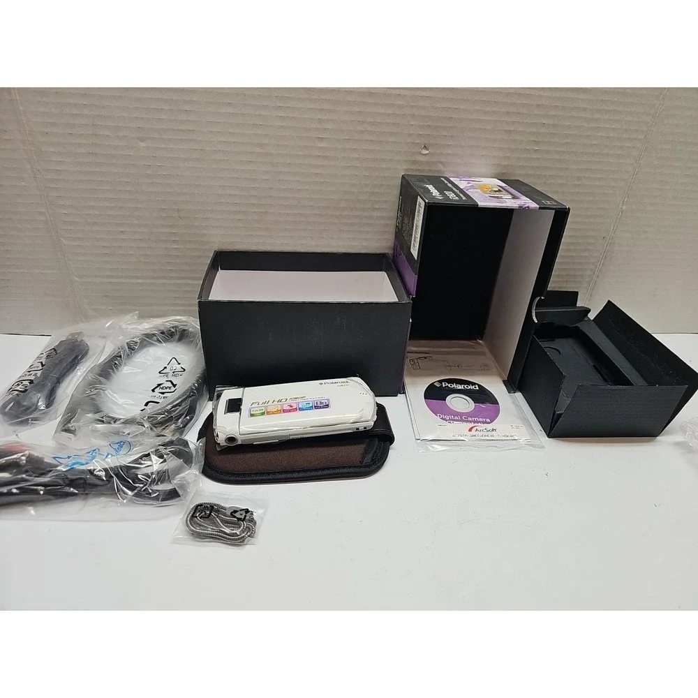 Polaroid ID820-white-OD-2 Ultra Thin‎ Digital Video Recorder